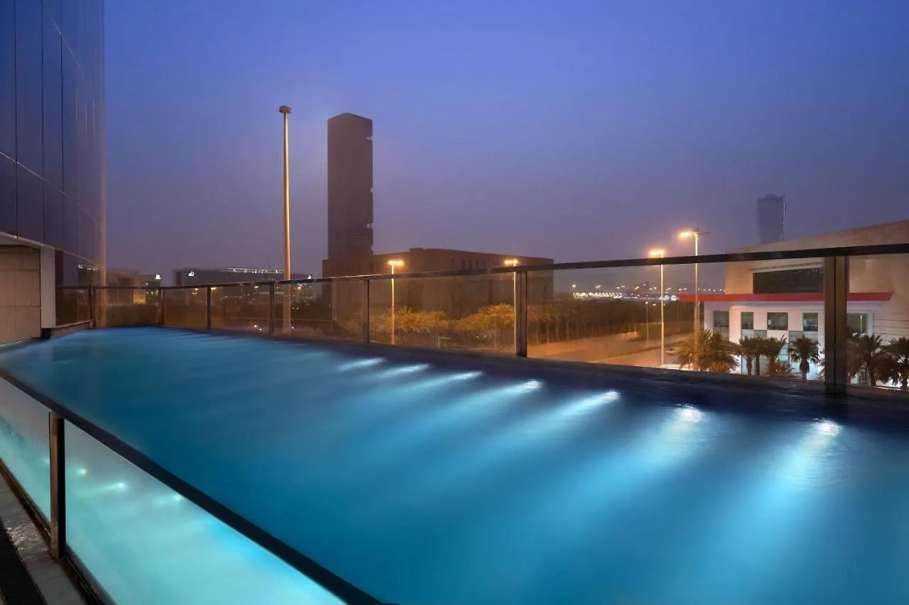 Le Meridien ריאד 5*,  ערב הסעודית